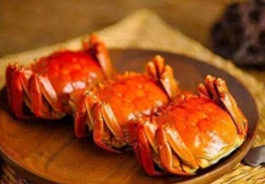 煮熟的虾为什么会变红，煮熟的虾会变红的原因