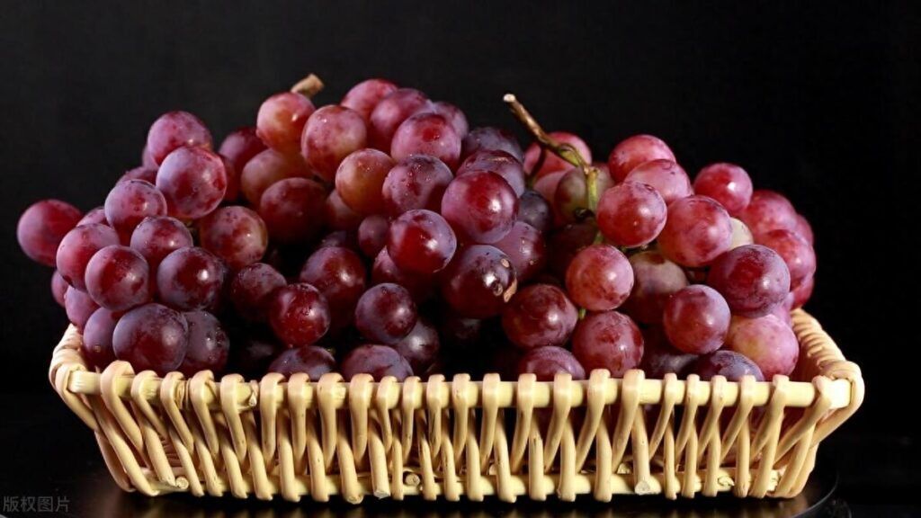 葡萄怎么吃有营养 ，葡萄怎么吃有营养又好吃
