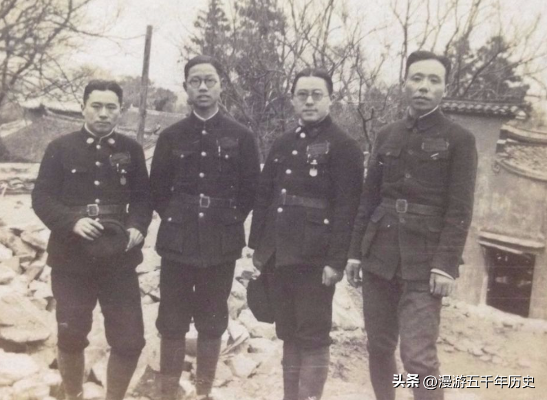 戴笠算好人还是坏人，如何评价戴笠