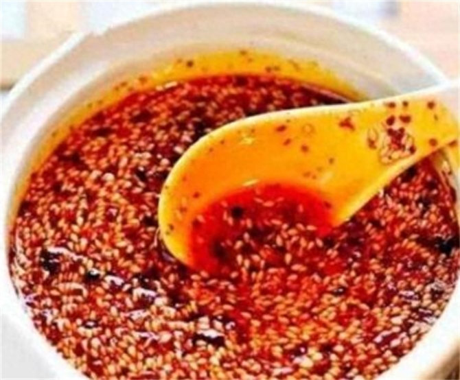 如何炼辣椒油，炼辣椒油的方法和配方