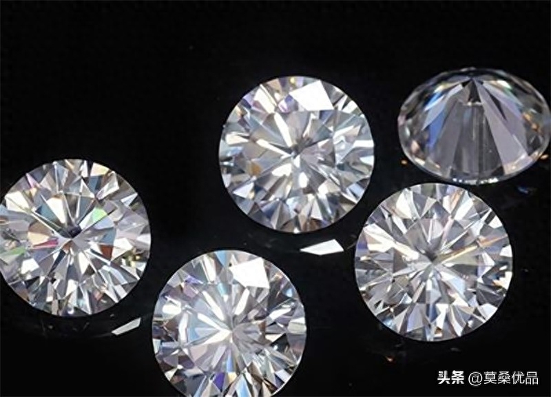 合成碳硅石戒指是什么，合成碳硅石戒指多少钱
