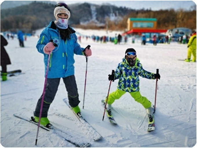 去雪乡大约多少钱，雪乡旅游攻略必去景点