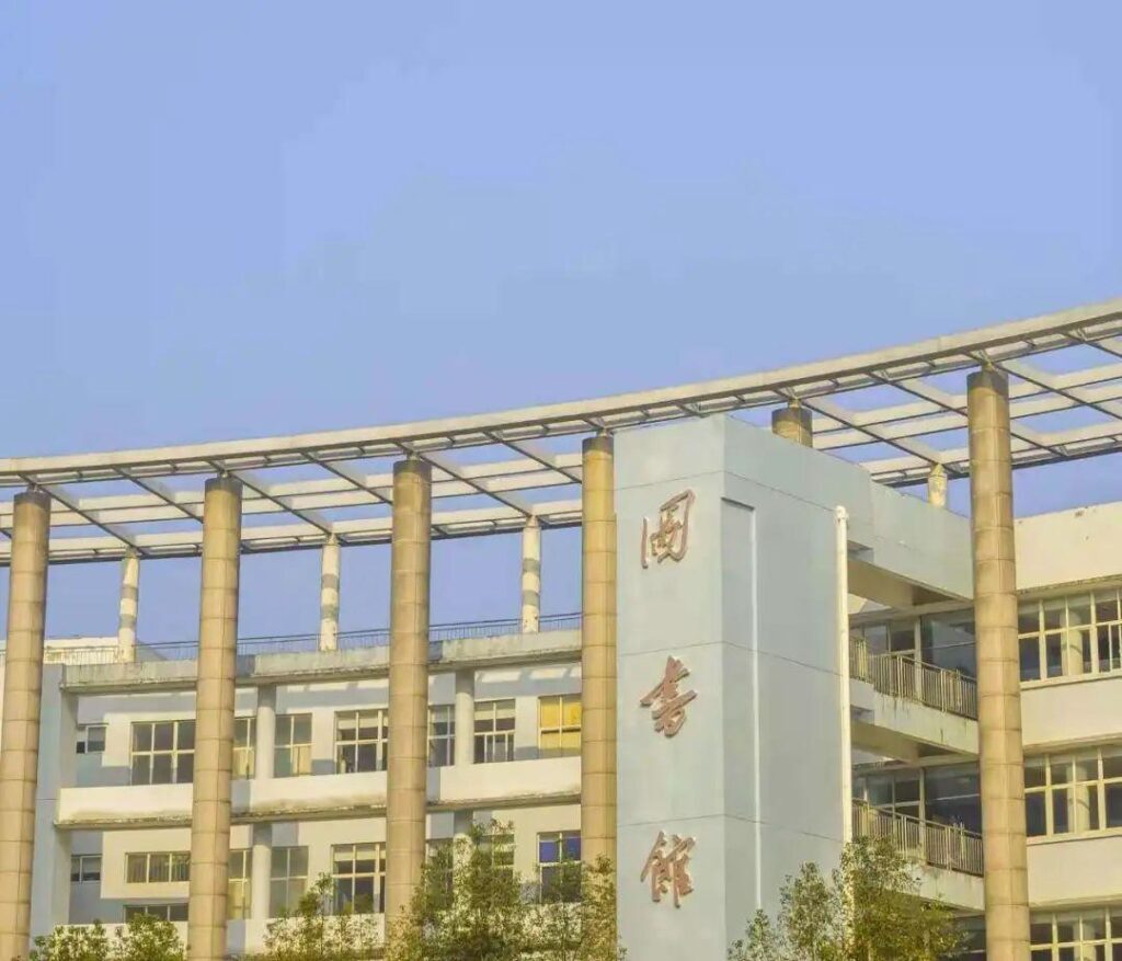 荆楚理工学院怎么样，荆楚理工是一本还是二本