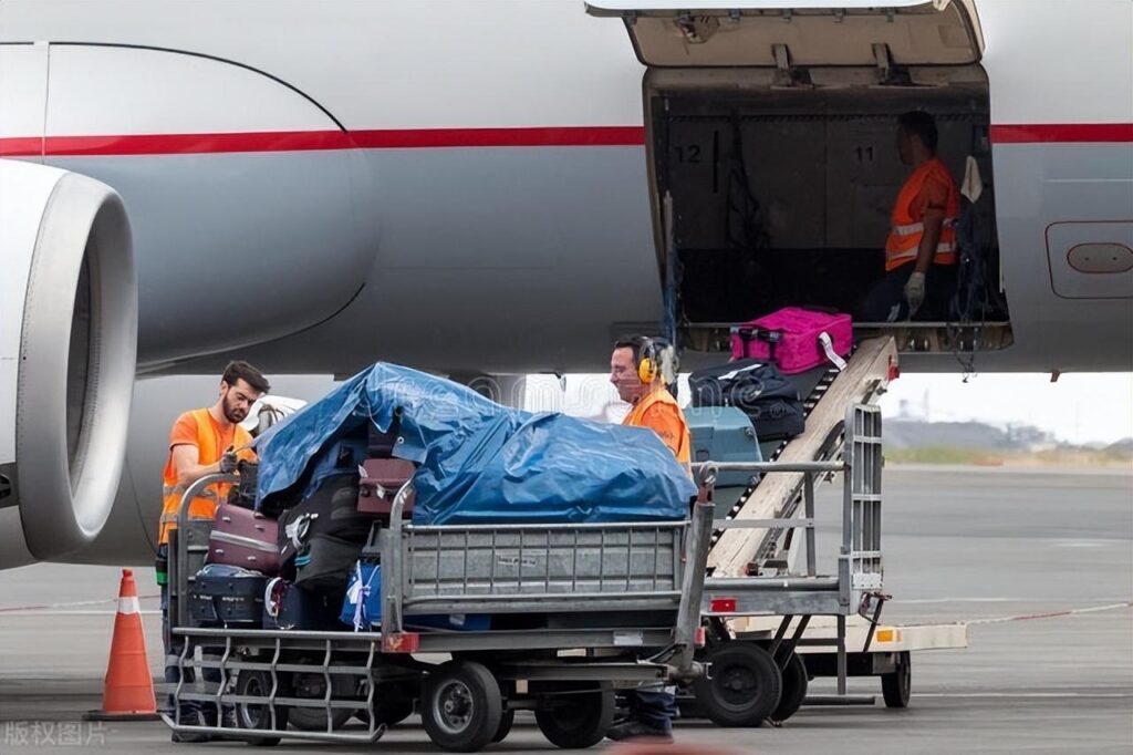 航空托运费用怎么计算，航空托运费用计算方法