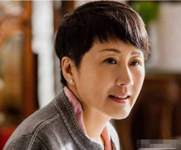 凯丽的真名叫什么  ，凯丽简历个人资料简介