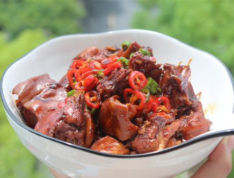 兔子肉怎么做最好吃，家常红烧兔肉的做法