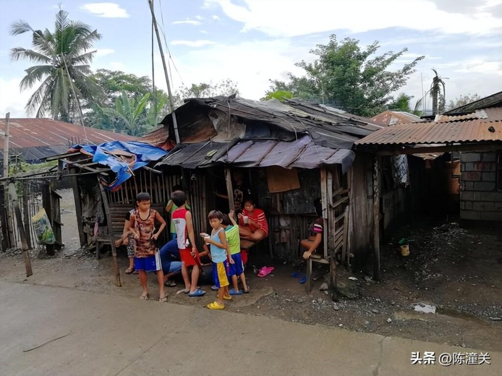 菲律宾有多少人口，菲律宾富有还是穷