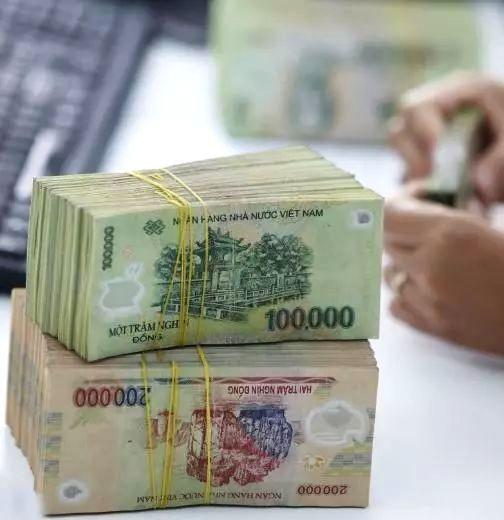 一万元人民币等于多少越南盾，一万元在越南能生活多久