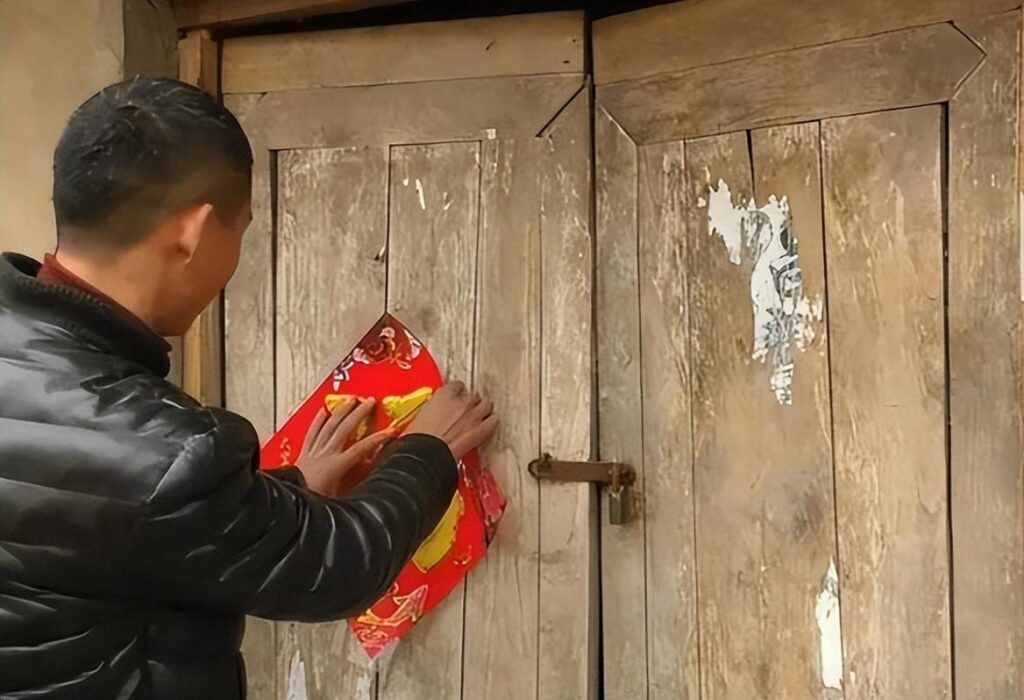 怎么贴对联才正确，贴对联的正确方法和顺序