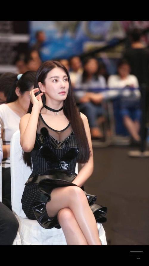 什么是抹胸装，抹胸装适合什么样的人穿