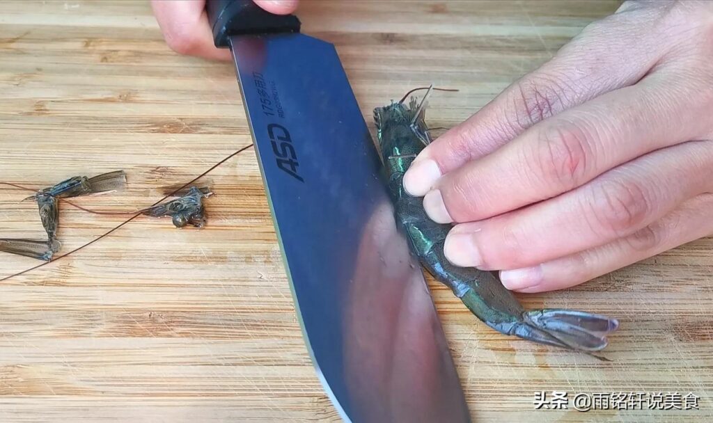 怎样做油焖大虾，油焖大虾最正确的方法
