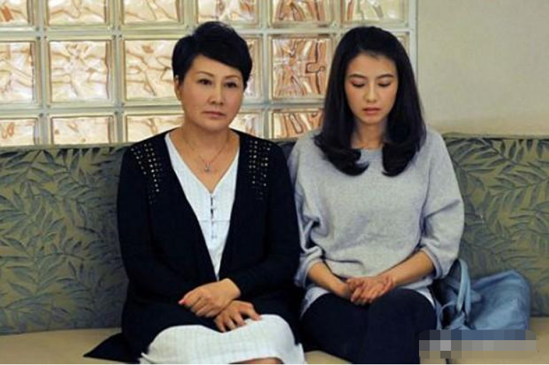 凯丽的真名叫什么  ，凯丽简历个人资料简介