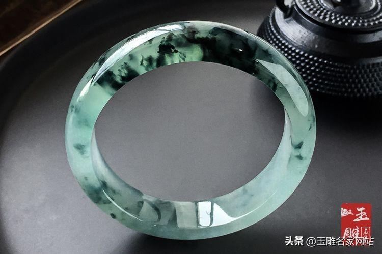 玉镯品种是什么，玉镯的分类和种类