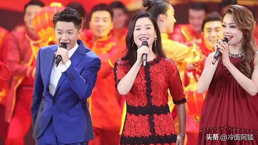 凤凰传奇的唱功如何，凤凰传奇在国内什么水平