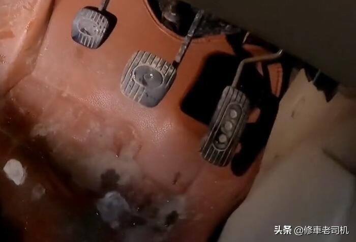 手动挡改自动挡多少钱，手动车改成自动挡费用