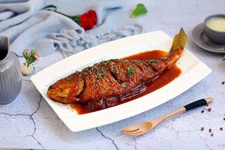大黄鱼怎么做好吃？红烧大黄鱼的做法和步骤