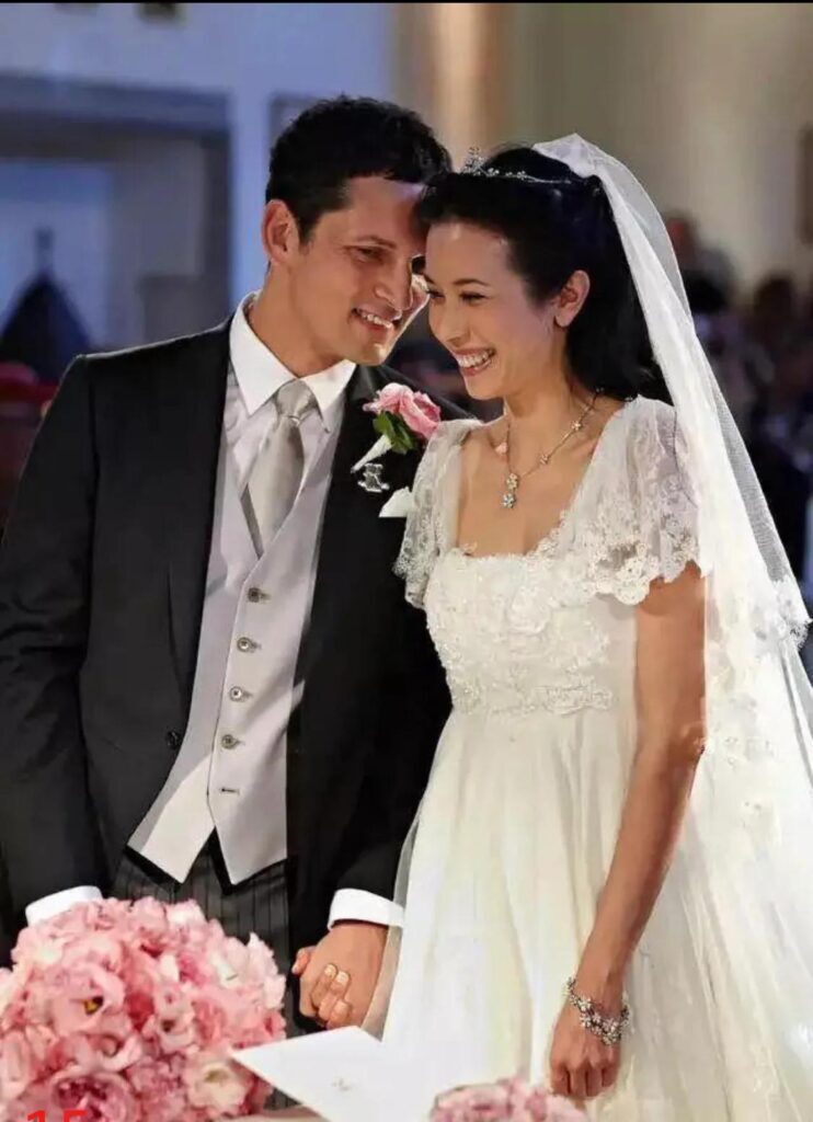 这世界那么多人歌词是什么？这世界那么多人原唱歌曲