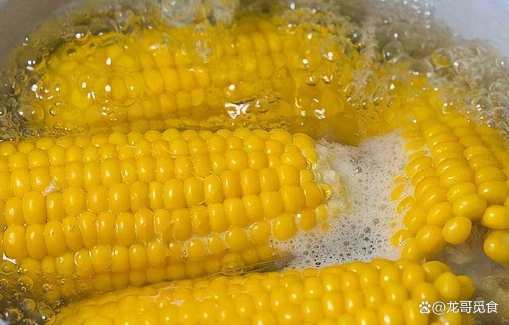 冷水下锅的玉米煮多久？玉米怎么判断熟了没？
