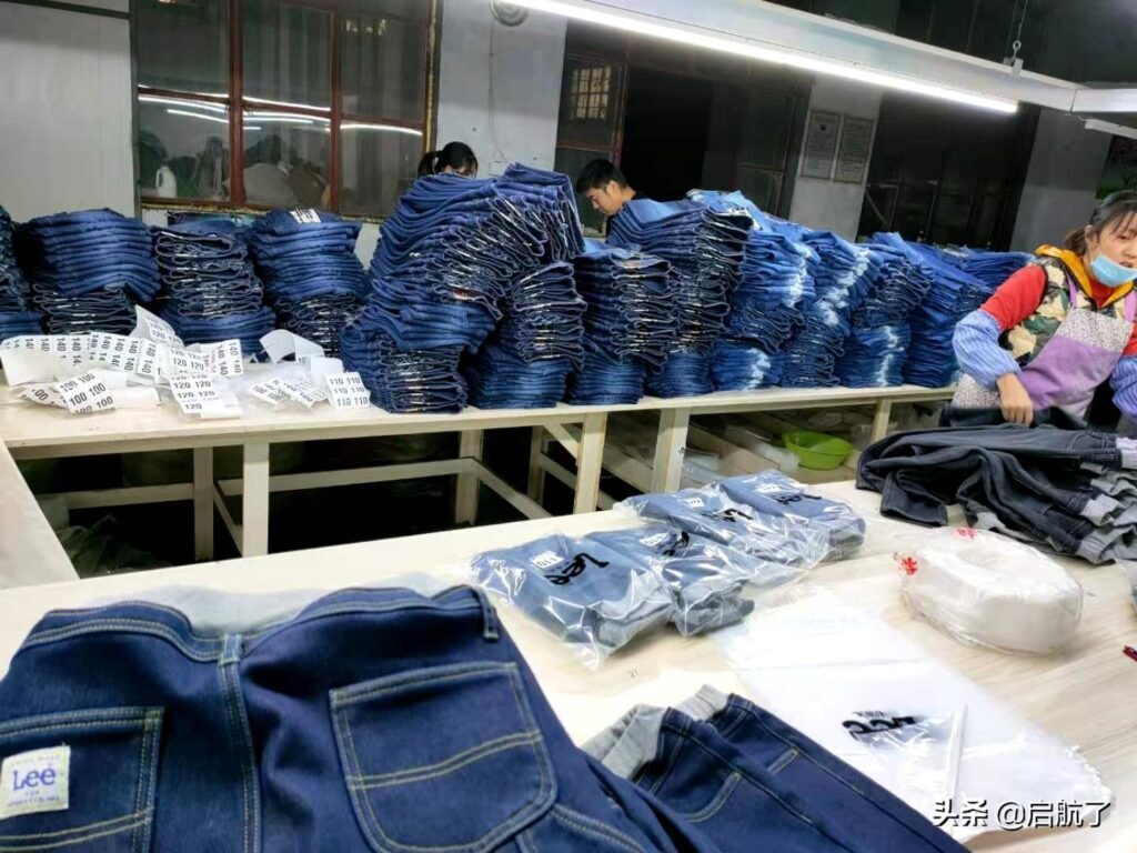 牛仔裤生产基地在哪里？中国哪里牛仔裤最出名？