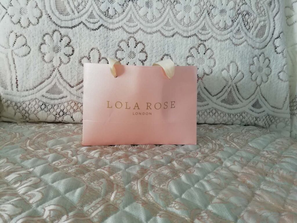 LOLA ROSE是什么品牌？lola rose是专门卖手表的吗？