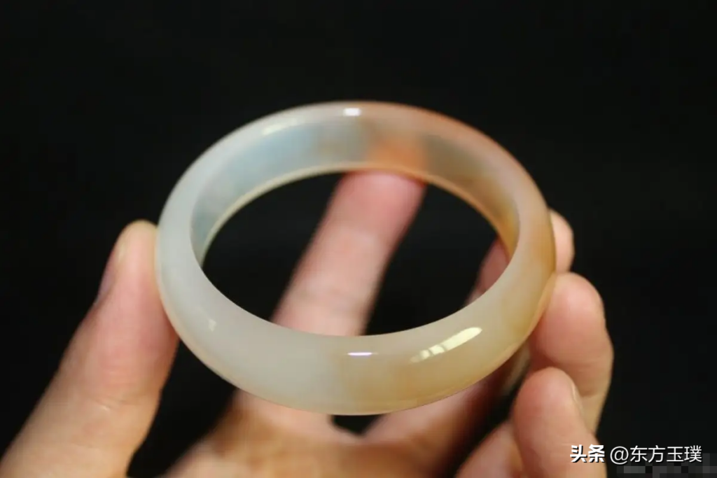 玉髓大概多少钱？玉髓可以长期佩戴吗？