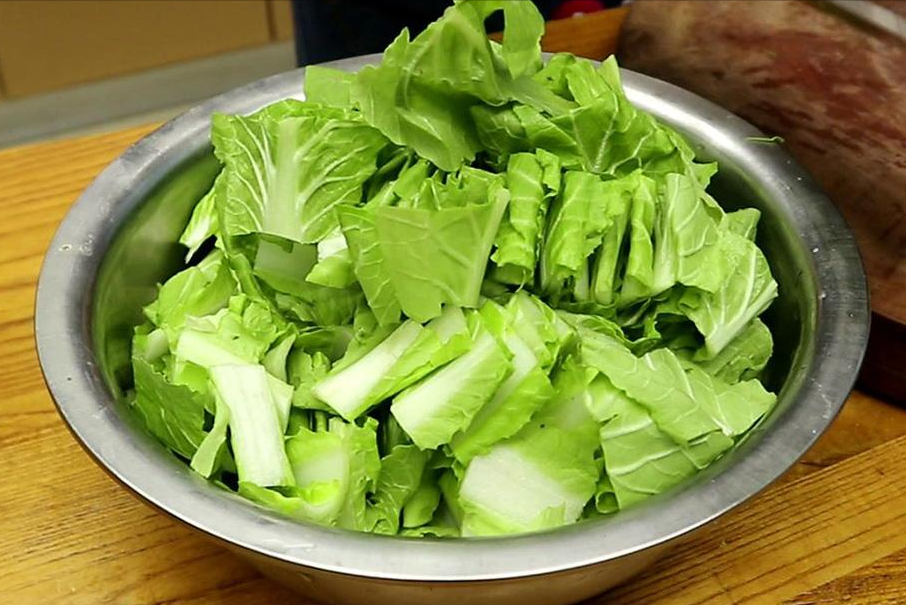小白菜怎样做好吃？小白菜和什么菜搭配最好？