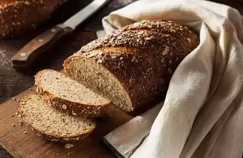 全麦面包含量多少才真正全麦？吃全麦面包的好处有哪些？
