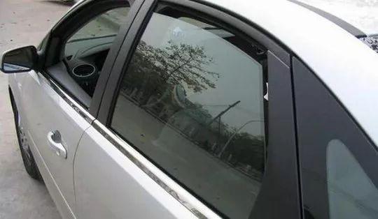 玻璃防雾剂如何去除？玻璃防雾剂去除小妙招