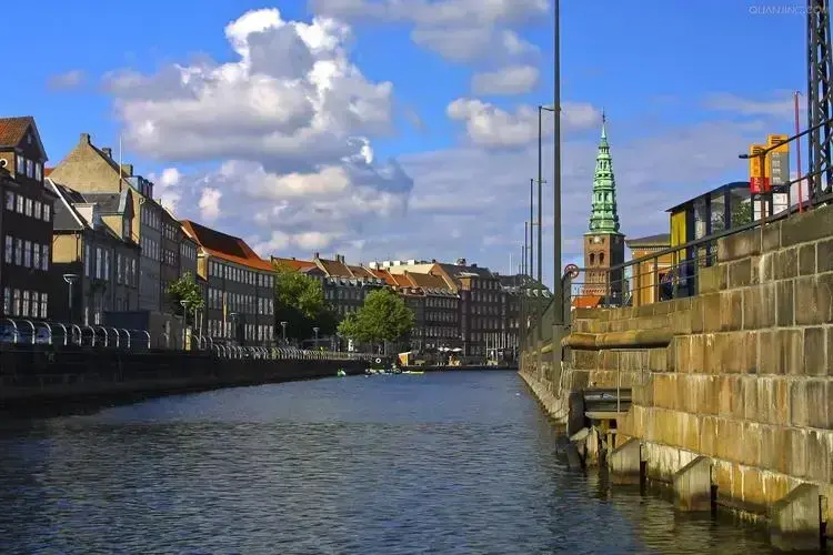 哥本哈根是哪个国家的？哥本哈根是丹麦的首都吗？