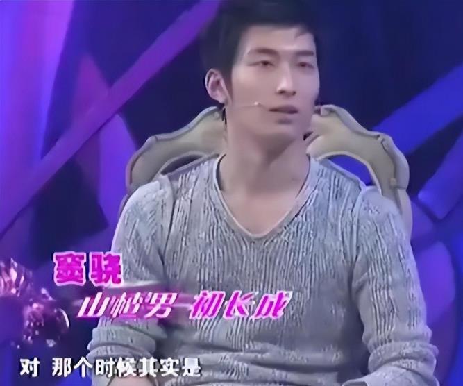 何超莲为什么能看上窦骁？窦骁和何超莲是怎么在一起的？