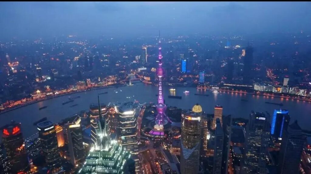 中国第一大城市是哪里？北京和上海哪个更强？