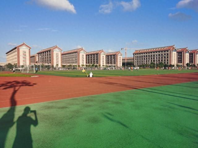 滨江学院怎么样？滨江学院属于几本？