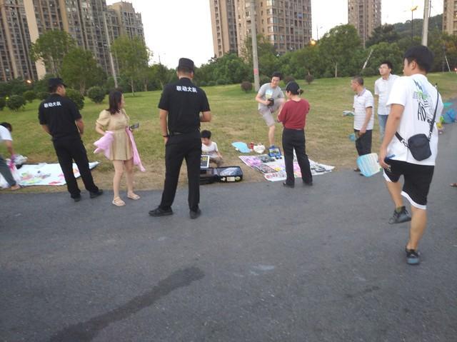 当城管需要考公务员吗 ？当城管需要什么要求？