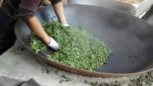 杀青指的是什么意思？杀青的原意是什么？