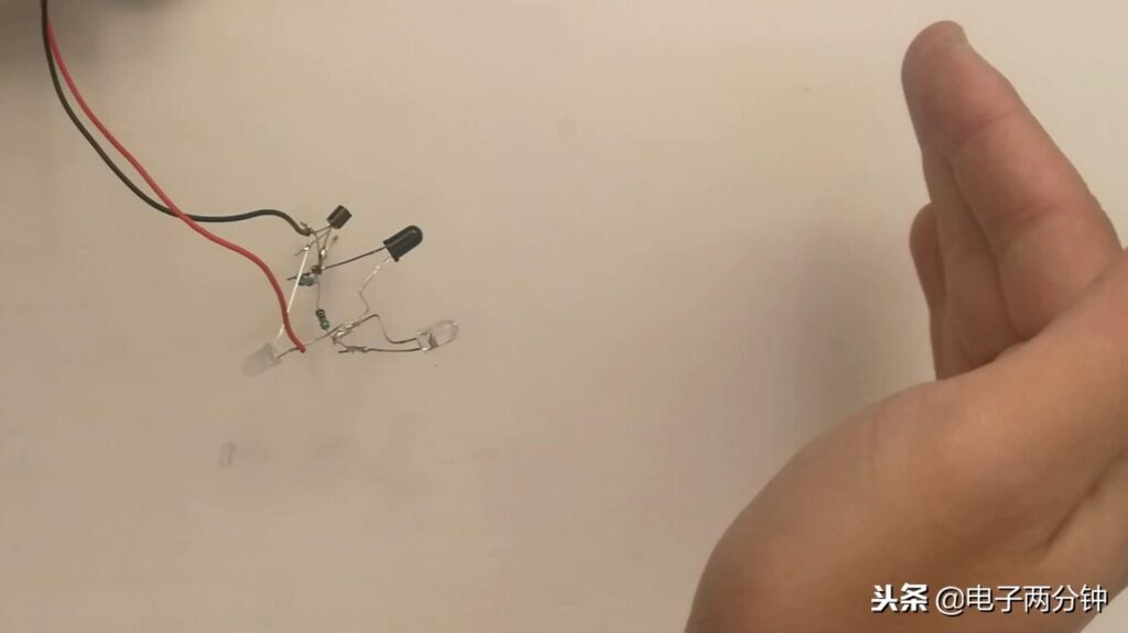 红外对管的工作原理是什么？红外对管的工作方式