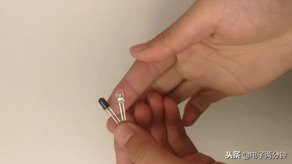 红外对管的工作原理是什么？红外对管的工作方式