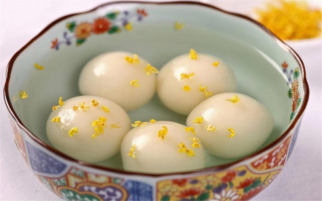 汤圆和圆宵有何区别？汤圆是用什么做的？