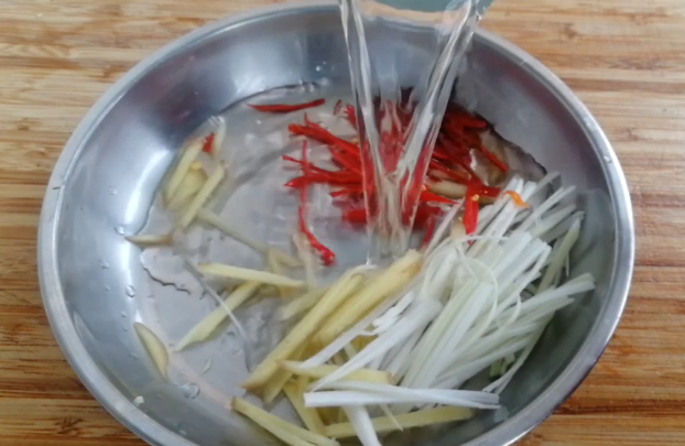 糖醋鱼怎么烧？糖醋鱼制作方法步骤