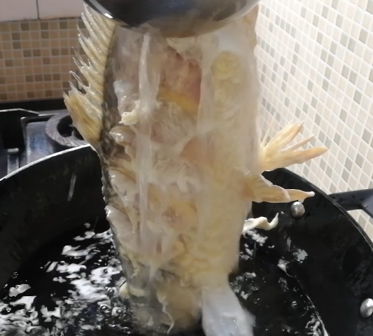 糖醋鱼怎么烧？糖醋鱼制作方法步骤