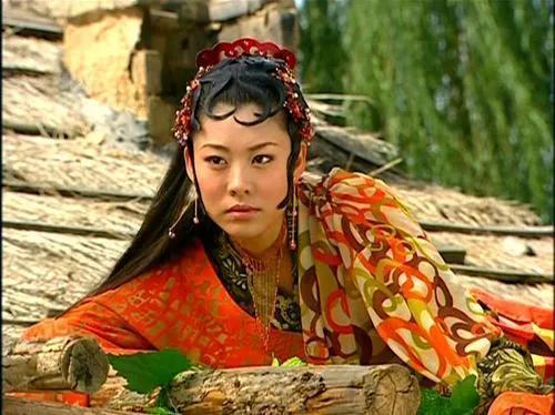 花姑子片尾曲叫什么？花姑子是哪一年播放的？