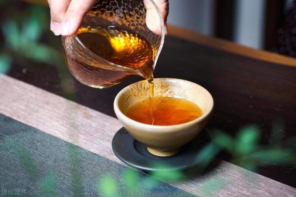 普洱茶产地哪个地方？普洱茶是什么茶种？