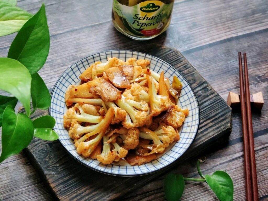 干锅菜花怎么做才好吃？正宗干锅菜花的做法