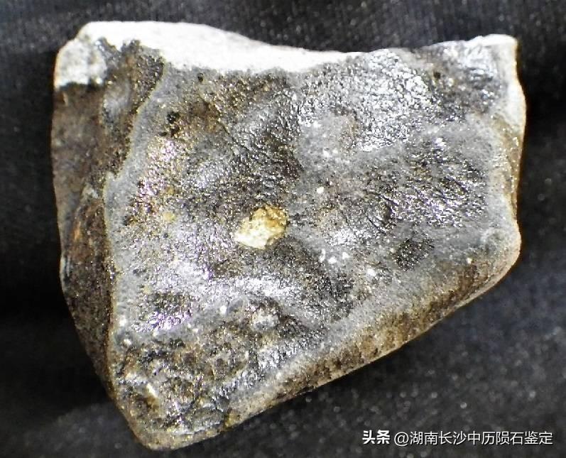 鉴定陨石用什么仪器？鉴定陨石需要多少钱？