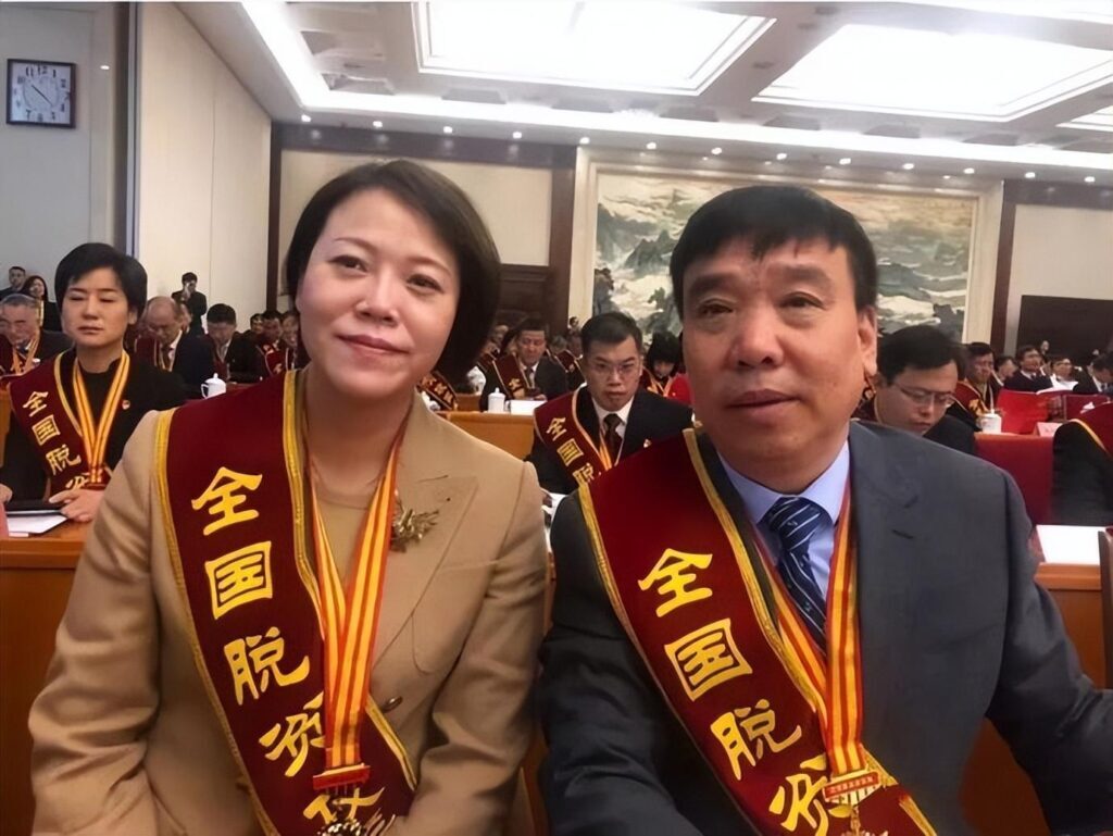 碧桂园老板是谁？碧桂园女老板简历