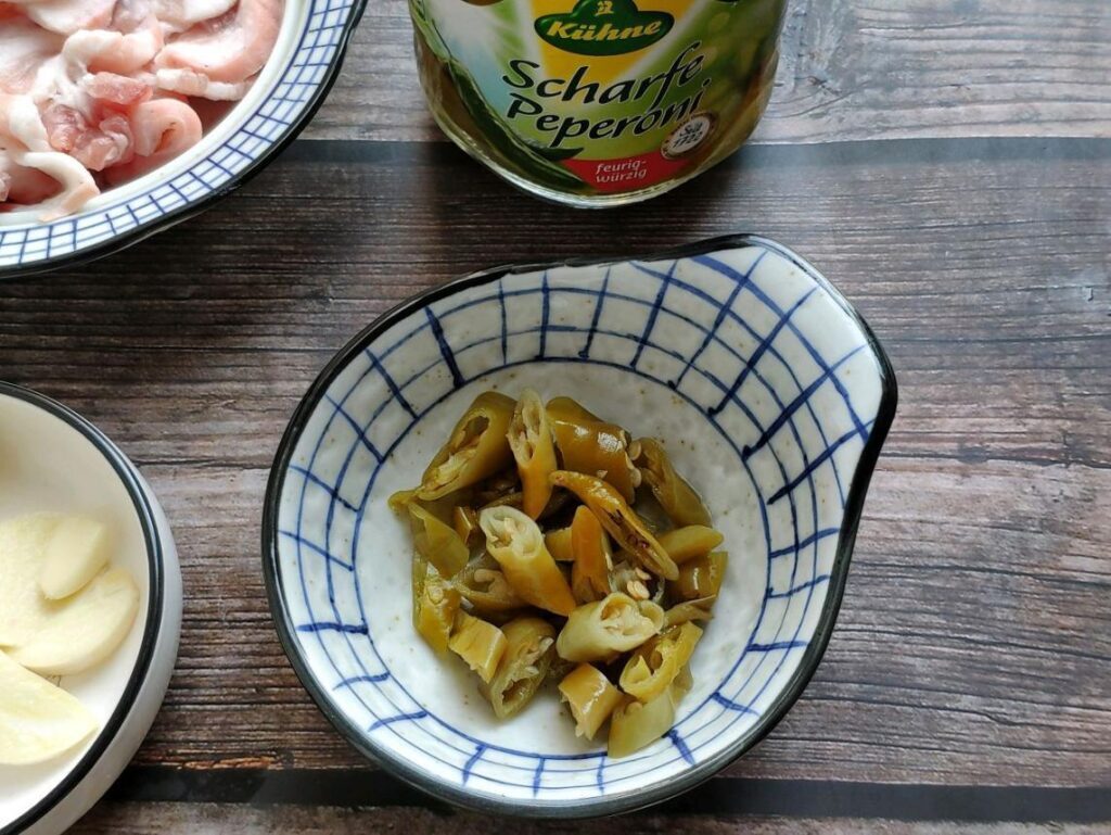 干锅菜花怎么做才好吃？正宗干锅菜花的做法