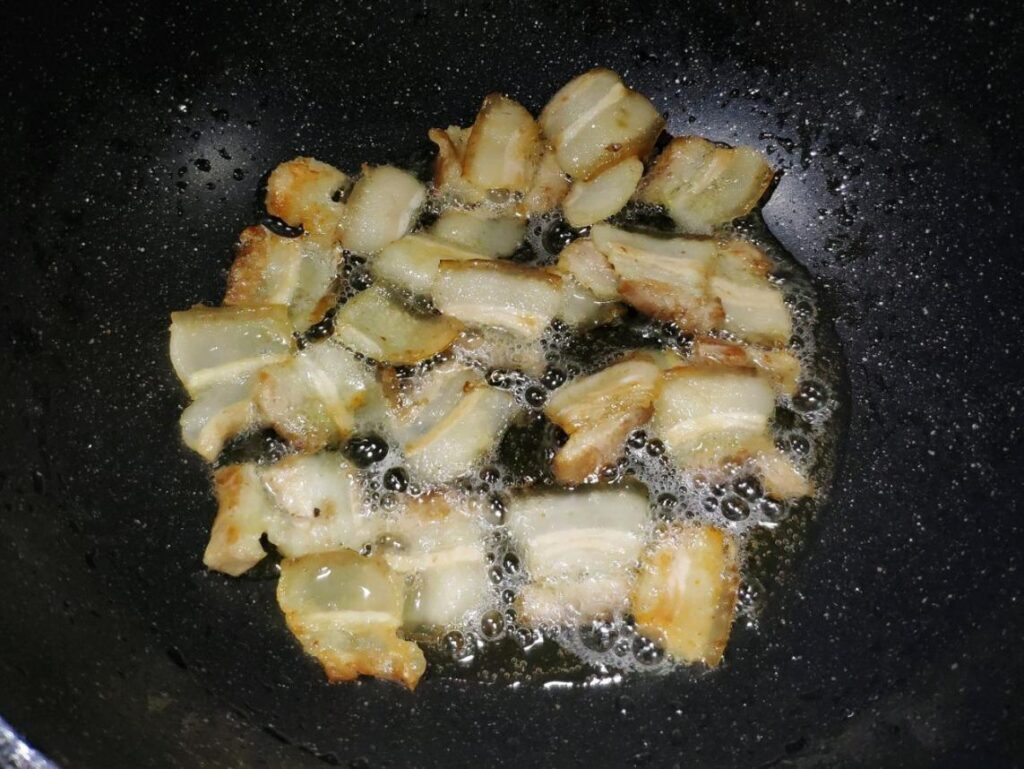 干锅菜花怎么做才好吃？正宗干锅菜花的做法