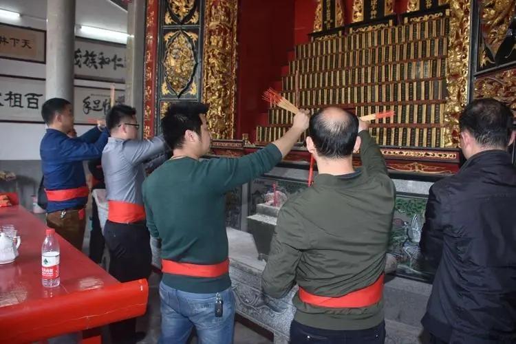 祠堂牌坊怎么摆？祠堂牌位摆放顺序