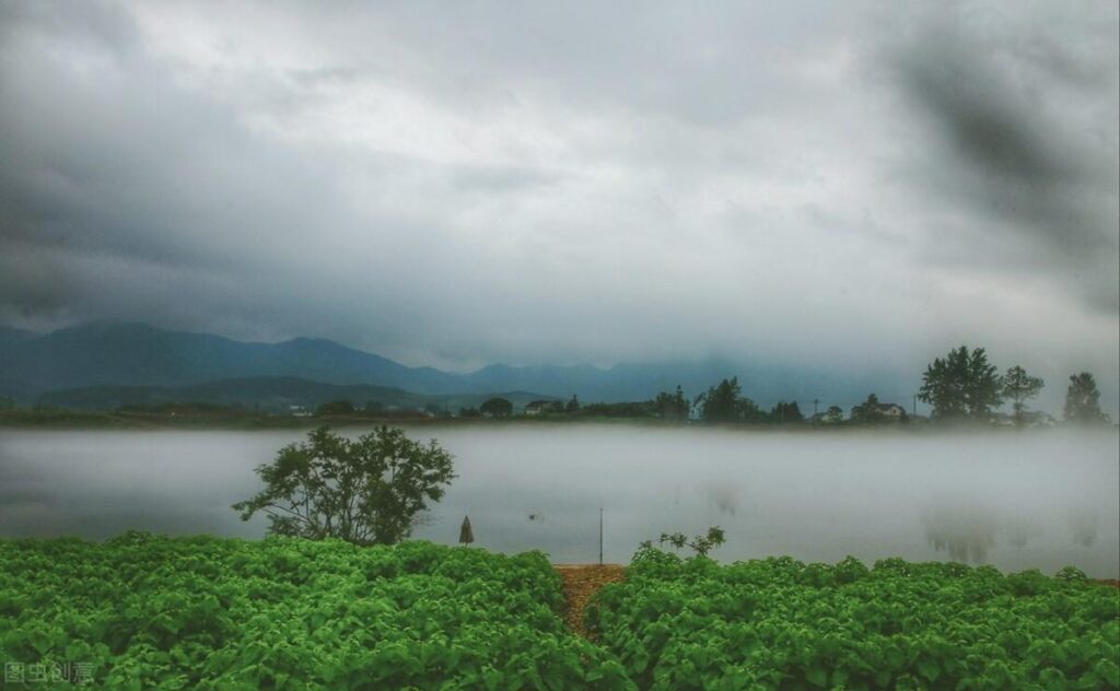 桃花潭水深千尺的桃花潭在哪？桃花潭是哪首诗？