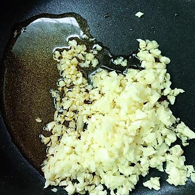 蒜蓉淸蒸大龙虾怎么做？蒜蓉淸蒸大龙虾做法窍门