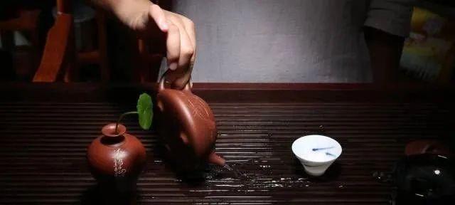 紫砂壶怎么开壶？紫砂壶养壶的正确方法